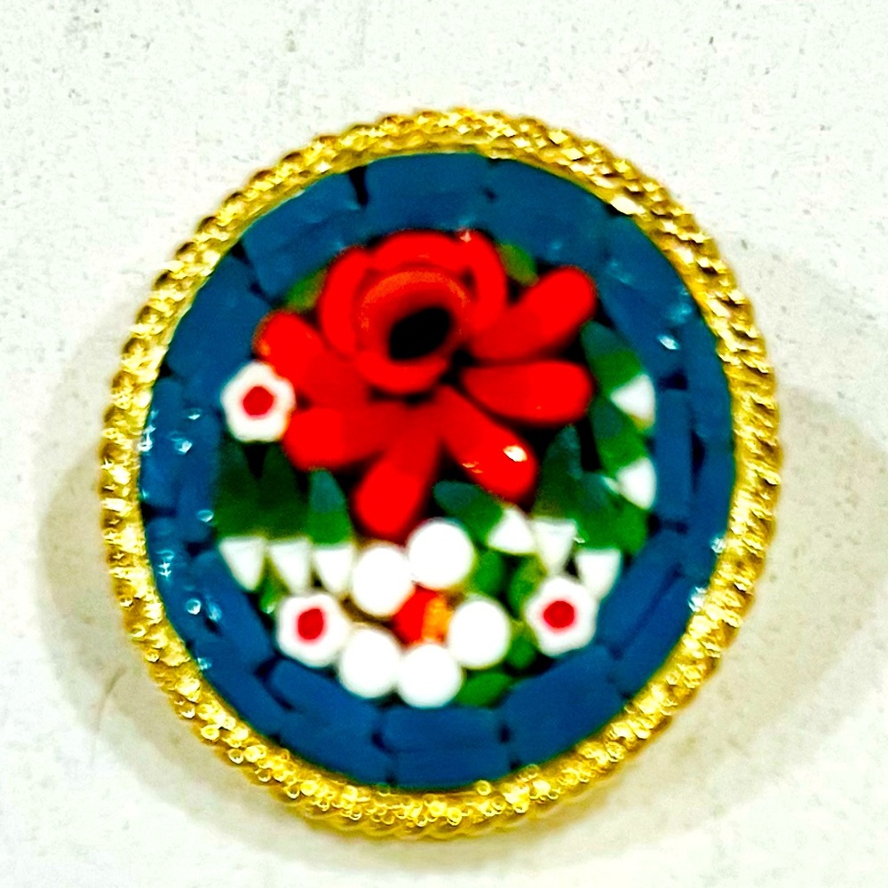 PRETTY VINTAGE MICRO MOSAIC ROUND BROOCH PIN with FLOWERS ~ MADE IN ITALY